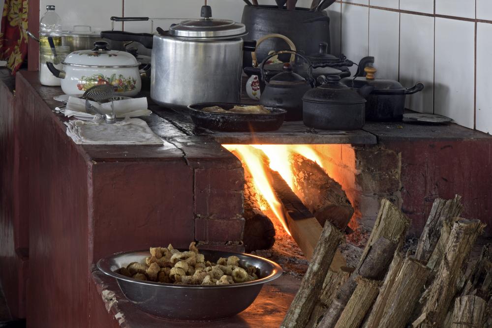 Cinci lucruri pe care să le faci, la sat, ca să scapi de sărăcie