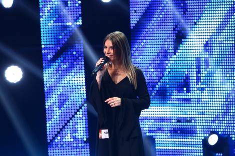 O concurentă din Târgoviște, pe scena ”X Factor” după ce a luat o decizie grea. A renunțat la Filarmonică din cauza salariului mic: "Dragostea trece prin stomac, inclusiv cea pentru muzică"