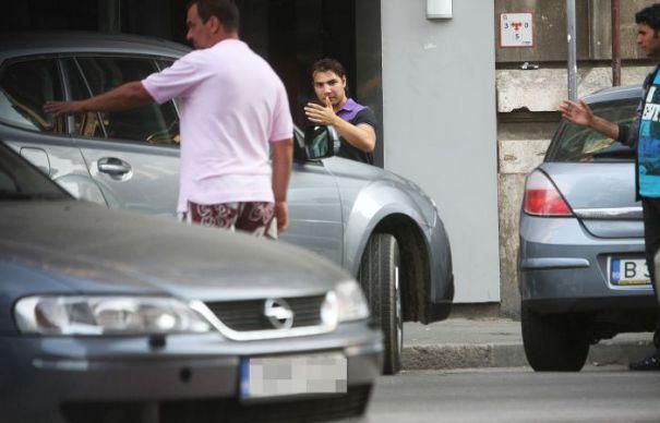 Cinci sau zece lei, &icirc;n funcție de zonă? S-a terminat! &Icirc;nchisoare pentru parcagiii care-ți cer bani pentru locurile libere