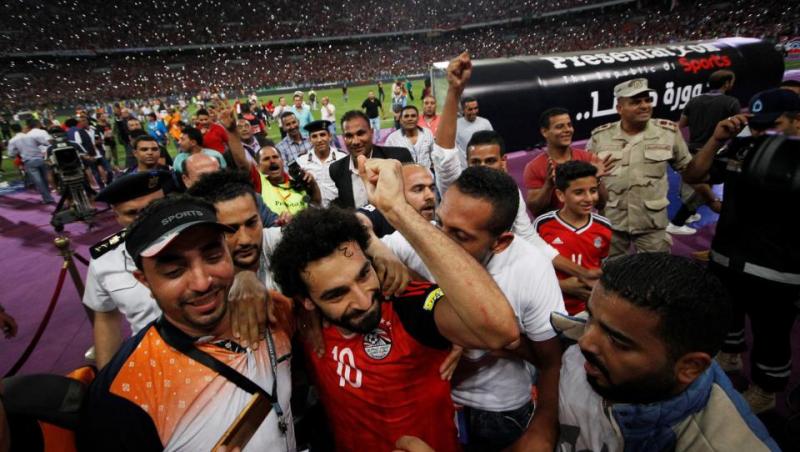VIDEO: Nebunia totală în Egipt! Salah îi califică pe ”faraoni” la Cupa Mondială după o absență de 28 de ani cu un gol marcat în minutul 95!
