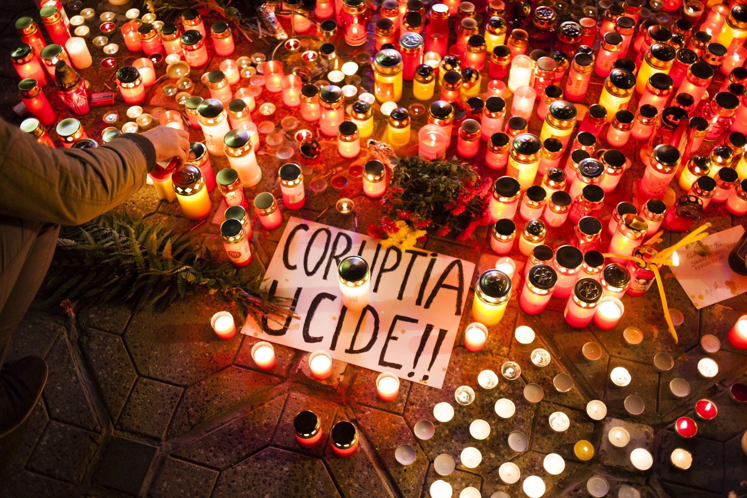 Doi ani de la COLECTIV. Un taximetrist, martor la tragedie, vorbește despre noaptea care a ars 64 de suflete și a mistuit speranțe: "Se vorbea numai despre morţi şi răniţi. Clienţii noștri mergeau fie la IML, fie la spital"