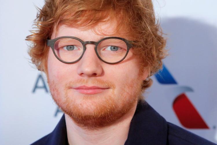 Ed Sheeran a lansat un nou videoclip pentru piesa „Perfect”! În rolul principal, o actriţă superbă. Nu e cel mai tare clip al toamnei?