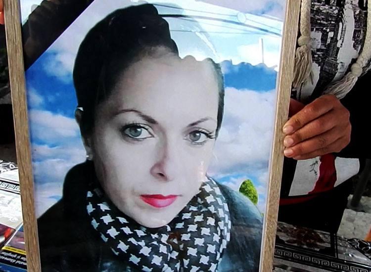 O t&acirc;nără terorizată de soţul drogat s-a sinucis!  Aurelia a fost bătută, tunsă şi ameninţată cu pistolul la t&acirc;mplă, iar singura scăpare a fost renunţarea la viaţa ei chinuită