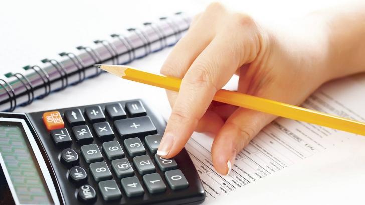 Răsturnare de situație privind BANII ROM&Acirc;NILOR: Nu se reduc lefurile &icirc;n 2018?! &rdquo;Legea nu permite angajatorilor să scadă salariile după bunul plac!&rdquo;