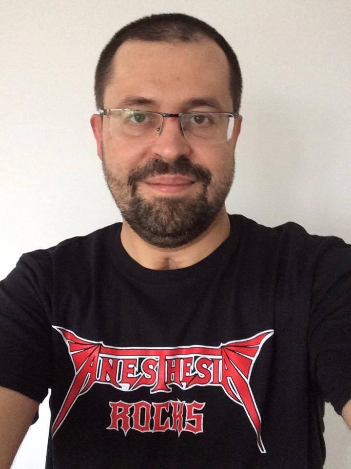 Mihai Grecea, rănit &icirc;n Colectiv, salvat &icirc;n Rom&acirc;nia cu ajutorul unui plăm&acirc;n artificial: &rdquo;Am străbătut un drum dramatic prin gropile Bucureștiului. Puteam să mor &icirc;n orice clipă. Medicii au făcut imposibilul!&rdquo;