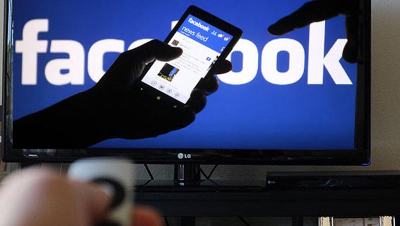 Facebook tocmai a făcut o schimbare ce afectează oamenii din întreaga lume! Ce se întâmplă în newsfeed