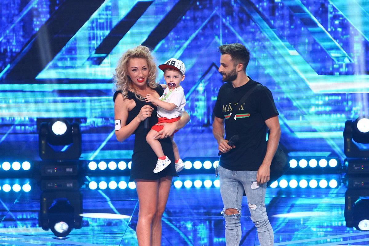 Fac echipă în familie, vineri seara, de la ora 21.15. Un bebeluș urcă pe scena "X Factor": "Nu suport să îl aud plângând"