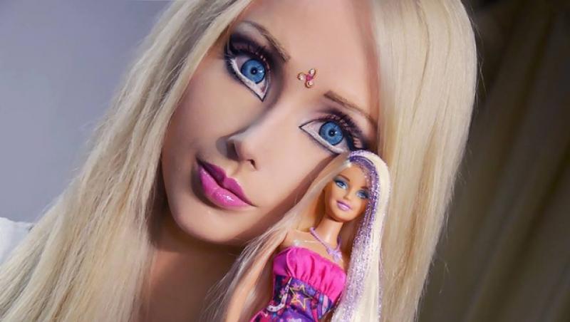 Femeia Barbie, Valeria Lukyanova, a postat o fotografie cu mama sa. Cele două seamănă leit! V-aţi întrebat vreodată cum arată cea care 