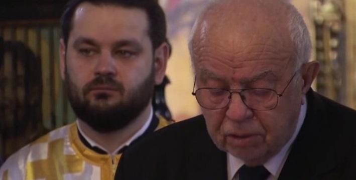 Moment cutremurător! Cu lacrimi &icirc;n ochi și dobor&acirc;t de durere, Alexandru Arșinel și-a luat adio de la Stela Popescu! &bdquo;Stela! Stela! Draga mea prietenă...&rdquo;