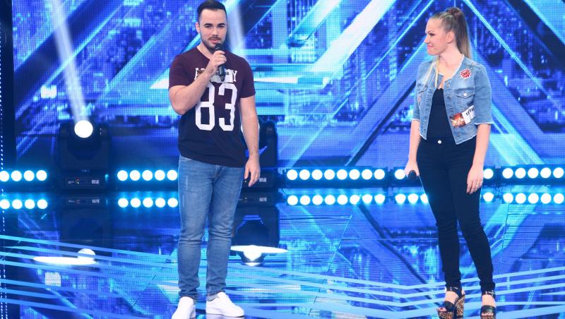 Au plecat? Trupa Artizan a reușit un moment magic pe scena „X Factor”. Antonia și Cornel Ilie pot fi mândri de cum au cântat tinerii din Bacău