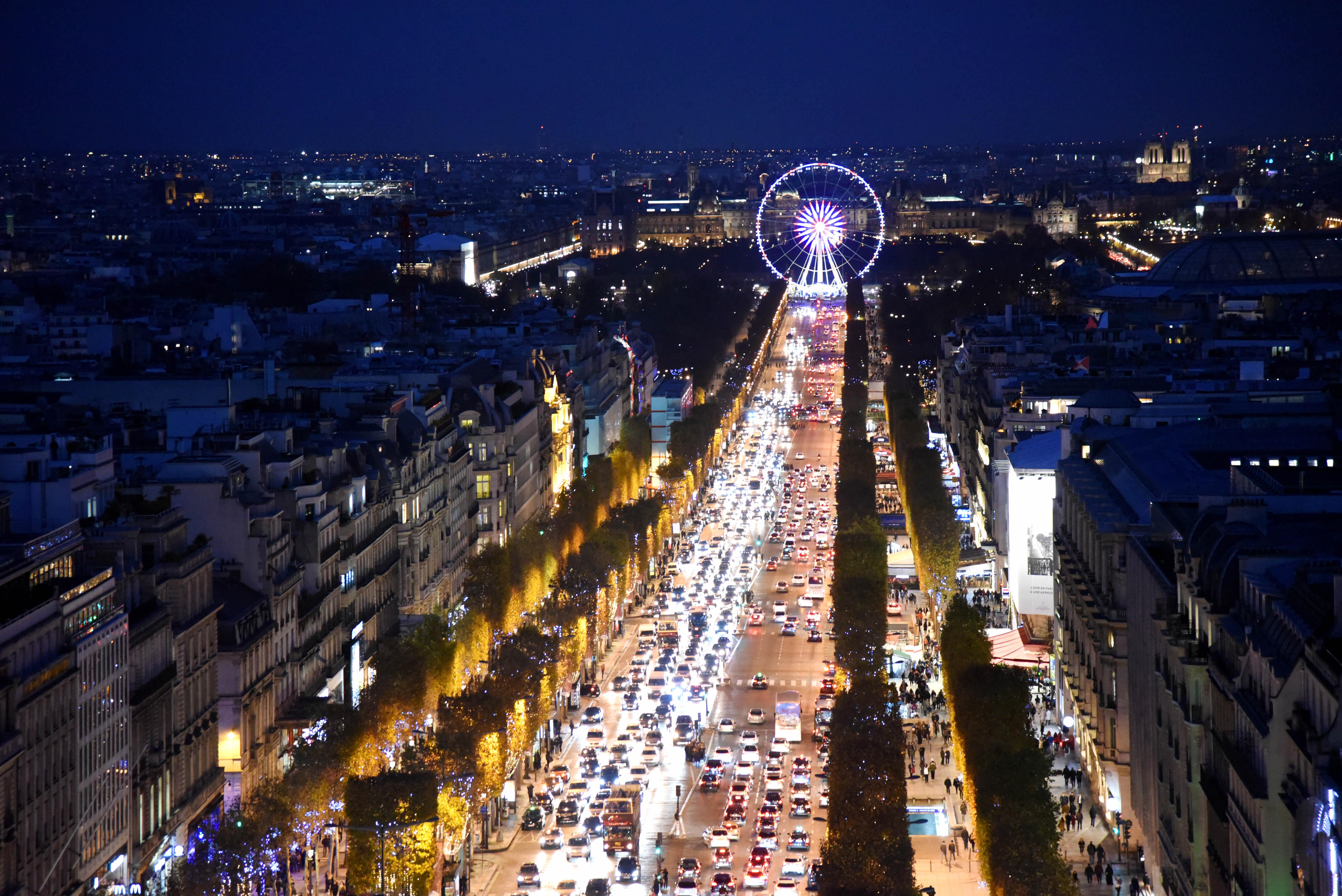 C&acirc;nd se deschide T&acirc;rgul de Crăciun din București. La ce oră se aprind luminițele &icirc;n Capitală