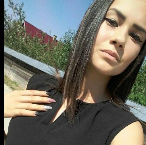 Simona Lazarovici, adolescenta din Suceava care a murit arsă de vie într-un accident, nu poate fi înmormântată. Motivul este revoltător!