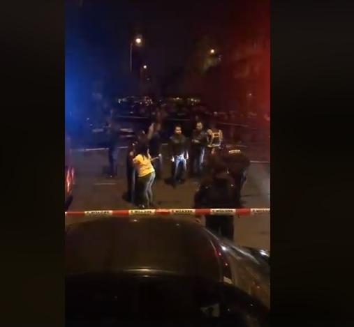 ACCIDENT GRAV &Icirc;N CAPITALĂ. O mamă &icirc;și urlă durerea, cu disperare, la locul accidentului: "Copilul meu. Este copilul meu!"