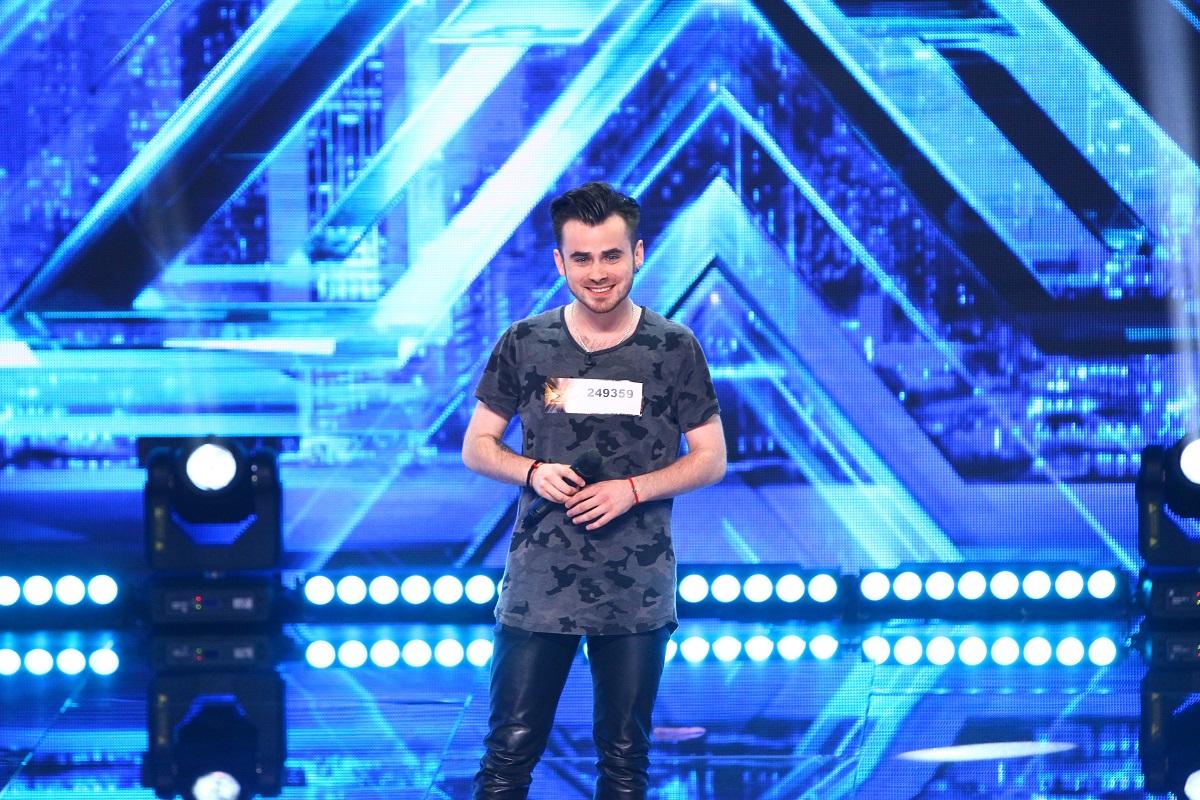 Max Fall, un jurist fără studii muzicale, convins că trebuie să câștige ”X Factor”!