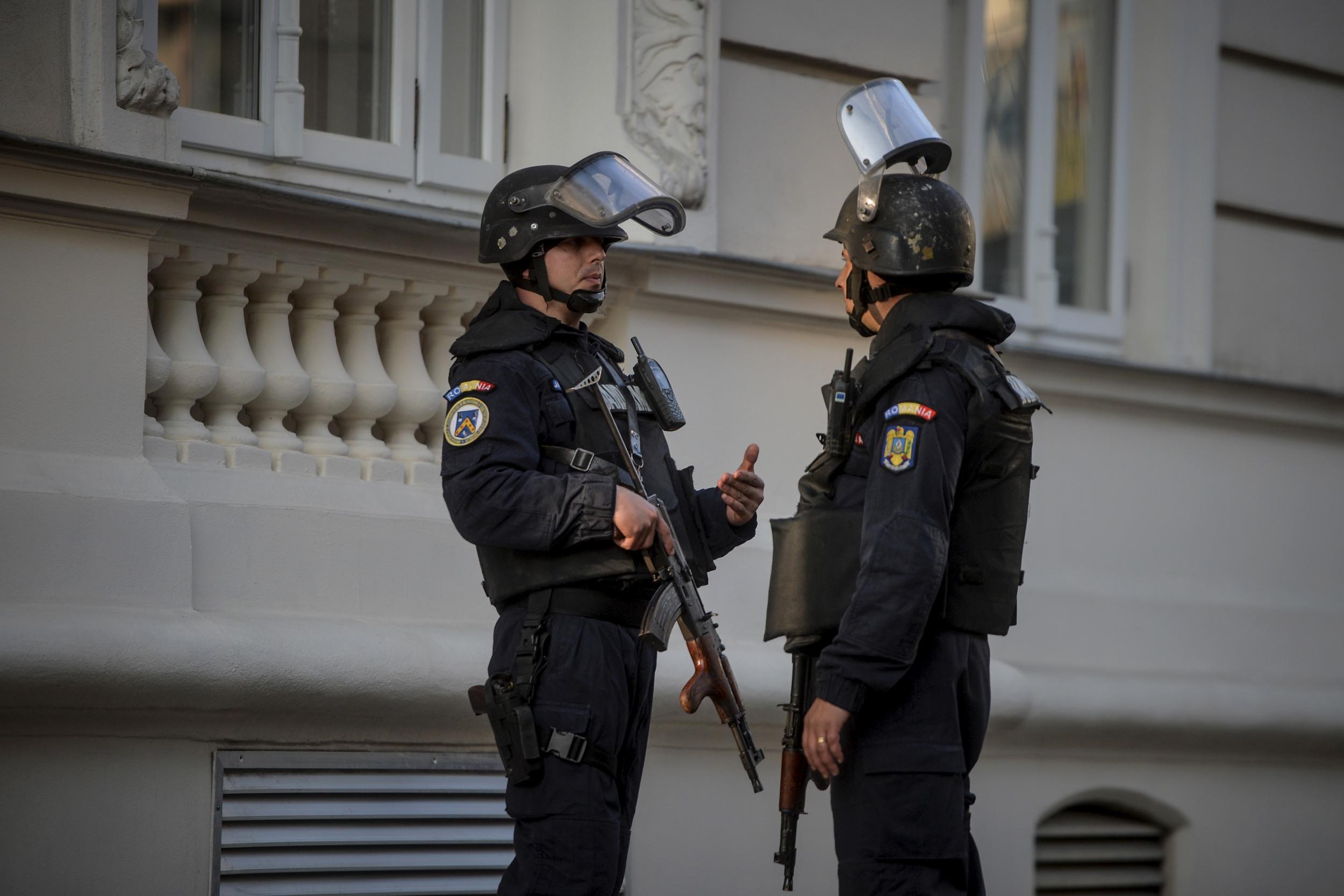 S-a dat alarma &icirc;n Perşinari, satul natal al lui Ion Dolănescu. Au crezut că este atac terorist