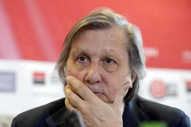 Ilie Năstase, dat afară de la paradă: "Fetița mea a pl&acirc;ns. Au confiscat țara asta, au confiscat și Ziua Rom&acirc;niei"
