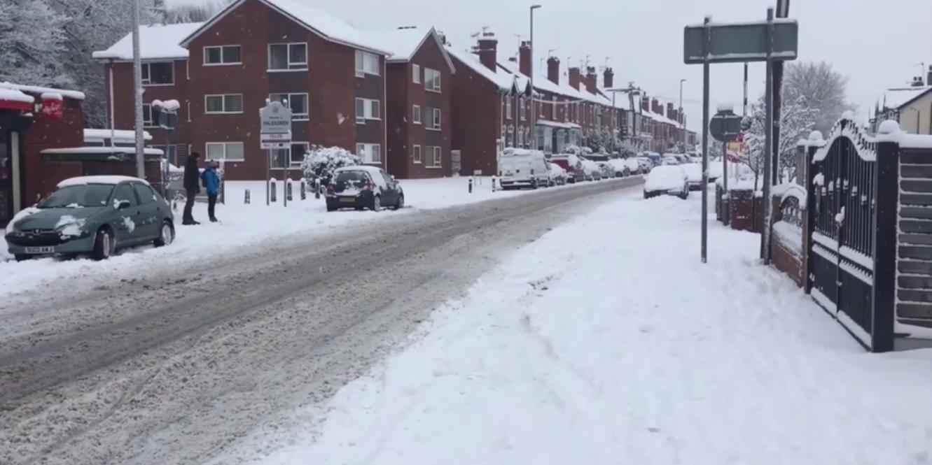 Atenționare de călătorie din partea Ministerului de Externe. Cod galben de ninsori și cod roșu de inundații