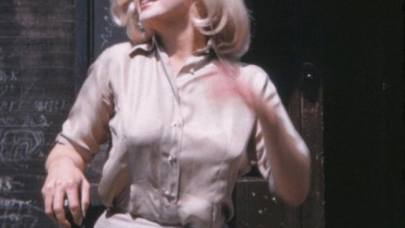 Marilyn Monroe, însărcinată! Fotografii pe care nu le-ai văzut niciodată cu celebra actriţă. Sarcina pierdută, adevăratul motiv din cauza căruia s-a sinucis?