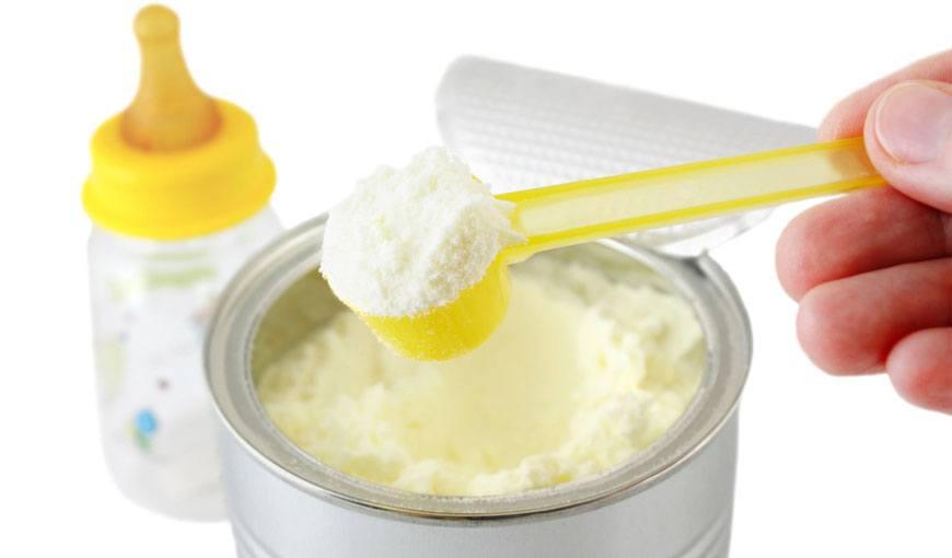 E oficial! Anunțul făcut &icirc;n Rom&acirc;nia despre laptele praf pentru bebeluși, contaminat cu salmonella