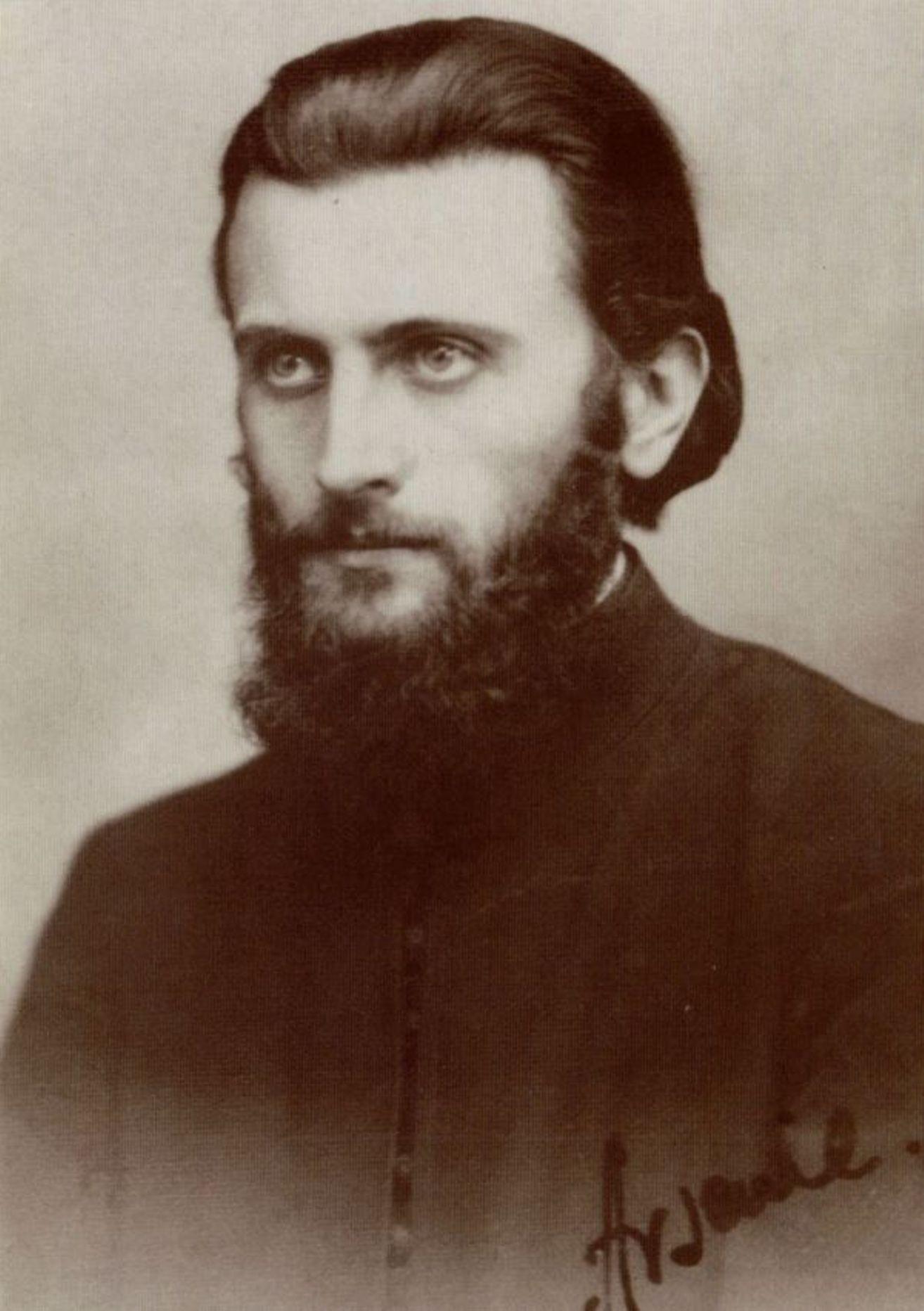 "Ne-a cerut să punem holograme pe fiecare iconiţă". Un maghiar a luat drepturile de proprietate asupra numelui şi imaginii părintelui Arsenie Boca: "Majoritatea produselor provin din China"