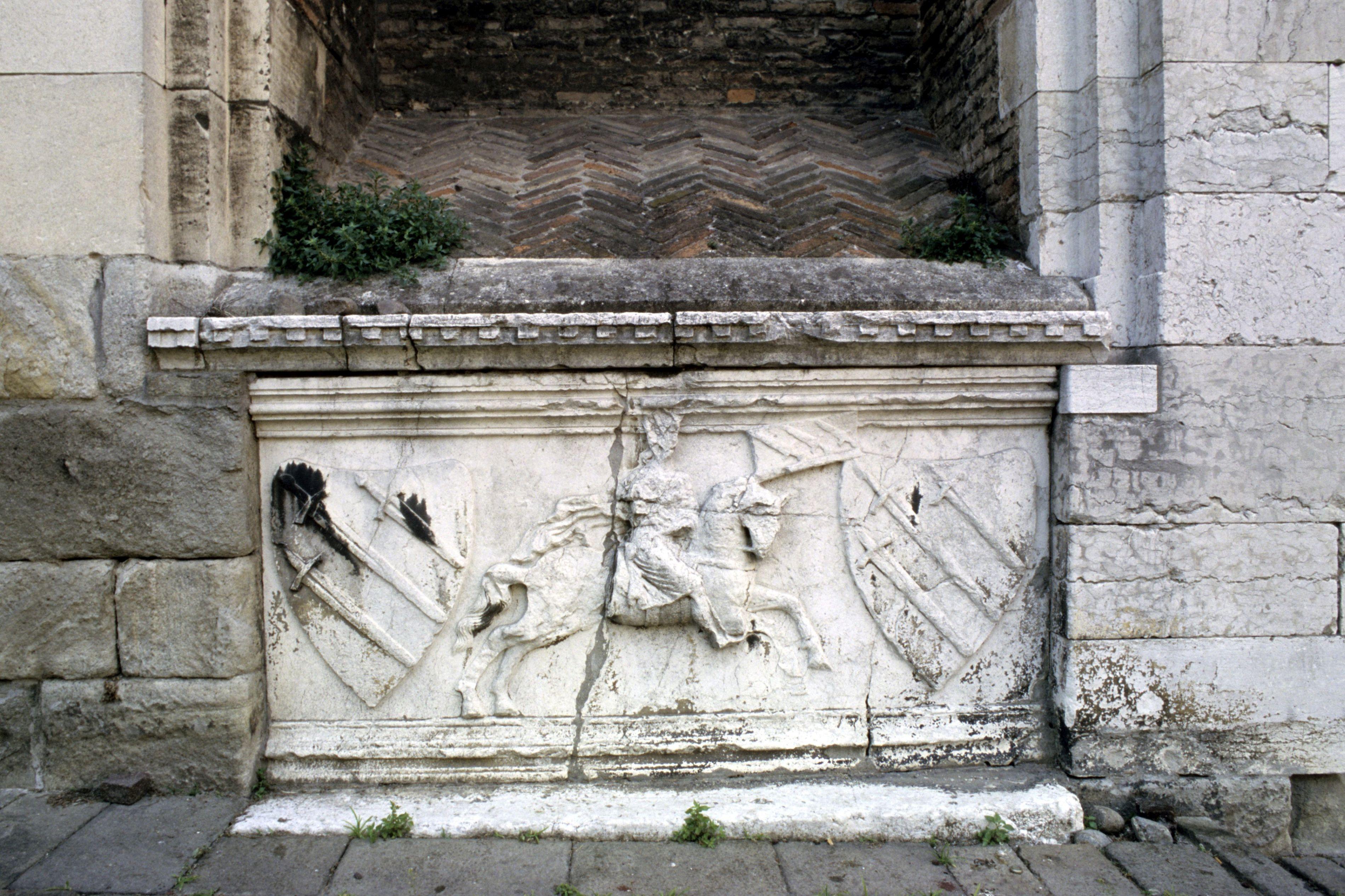 Două morminte vechi de 3500 de ani, descoperite intacte. Autoritățile speră că acest lucru va atrage mai mulți turiști &icirc;n Egipt