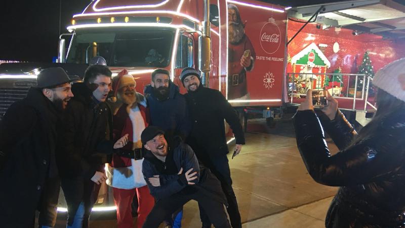 Foto. Finaliștii ”X Factor”, vizitați de Moș Crăciun la repetiții. Concurenţii au intrat în spiritul Sărbătorilor cum nu se putea mai frumos
