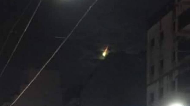 Semn divin, &icirc;n zi de mare sărbătoare?! O lumină puternică s-a văzut deasupra Rom&acirc;niei: Oamenii au &icirc;nlemnit