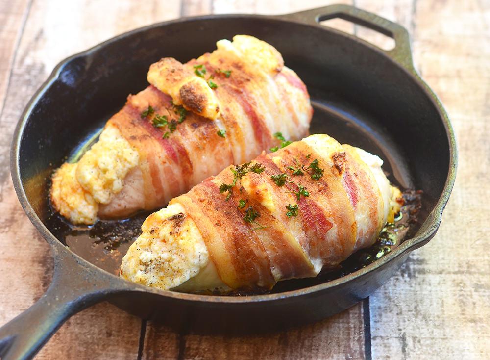 Ruladă de pui delicioasă cu bacon și muștar! Acesta este aperitivul pe care sigur îl vrei la orice masă!
