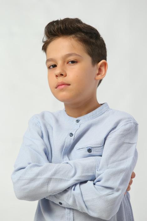 Tudor Roșu, cel mai tânăr actor din serialul “Fructul oprit”. Telespectatorii îl vor putea urmări în curând la Antena 1