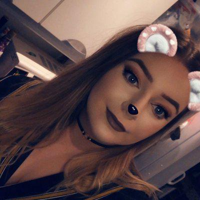 S-a lăudat &icirc;ntr-un vagon de tren că &icirc;și &icirc;nșală iubita. Acum, Ben este v&acirc;nat de internauți, după ce o postare a devenit virală