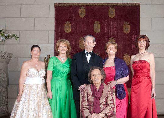 Cine a stat la căpăt&acirc;iul Regelui Mihai p&acirc;nă &icirc;n ultima sa clipă: &bdquo;Nu a plecat niciun moment de l&acirc;ngă el. A rămas p&acirc;nă la sf&acirc;rșit&rdquo;