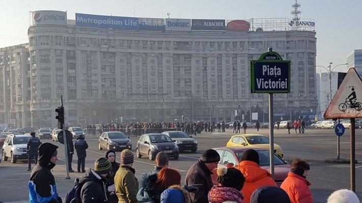 Piaţa Victoriei &icirc;și va schimba numele, după moartea Regeleui Mihai! Primarul Capitalei vrea să-i poarte numele