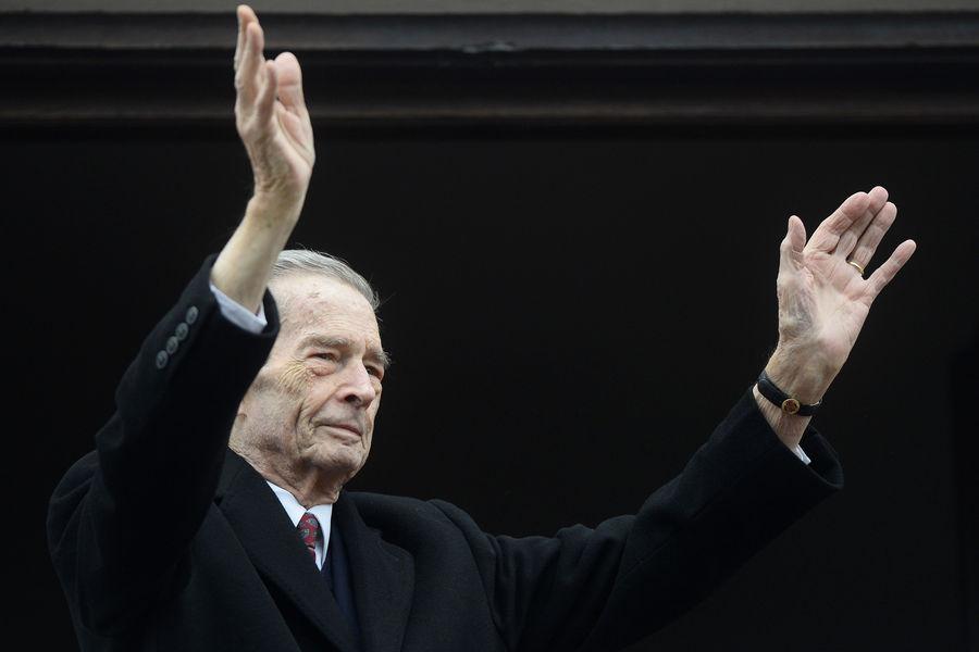 Regele Mihai a murit. De c&acirc;ți bani a fost nevoie pentru protocolul de la Otopeni destinat oficialilor străini care vor veni la funeraliile Regelui Mihai!