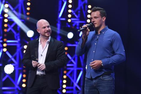 CONFRUNTAREA TITANILOR a început la X Factor! Jeremy Ragsdale şi Vlad Gliga au făcut SHOW la X Factor: "Sunteţi o revelaţie!"
