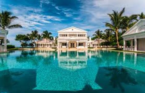 Celine Dion își vinde casa! Cât cere artista pentru proprietatea sa din Palm Beach. A ajuns în pragul disperării, iar prețul este o nimica toată