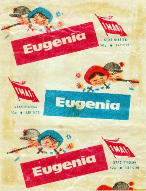 Imagini de arhivă! Munca femeilor din fabrica de EUGENII din Constanța din perioada comunistă. Aşa se făcea desertul preferat al românilor