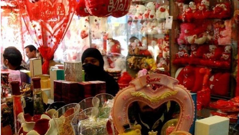 Ei nu au voie să sărbătorească IUBIREA! Ţara în care Ziua Îndrăgostiţilor a fost interzisă: 