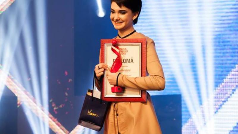 FOTO! Olga Verbițchi străluceşte pe covorul roşu! Ţinuta pe care a ales-o câştigătoarea X Factor la un eveniment monden