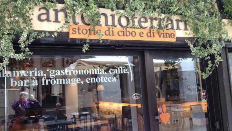 Jos PĂLĂRIA! Un restaurant din Italia face reduceri semnificative copiilor educaţi. Treaba e simplă: îţi asculţi părinţii, ai desertul gratis