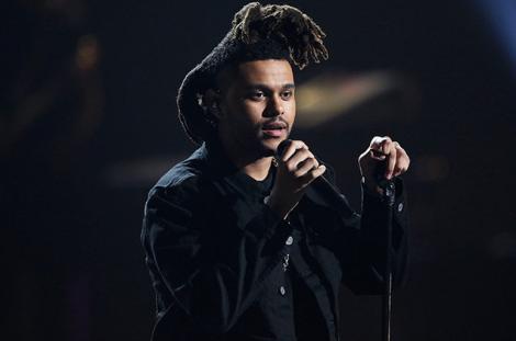 Așteptarea a luat sfârșit! The Weeknd revine cu o super piesă! Milioane de fani o cântă deja!