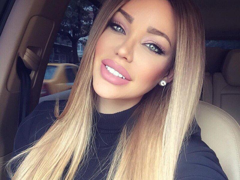 Toți știu cum arată Bianca Drăgușanu, dar stai s-o descoperi pe mama ei! Să vezi și să nu crezi!