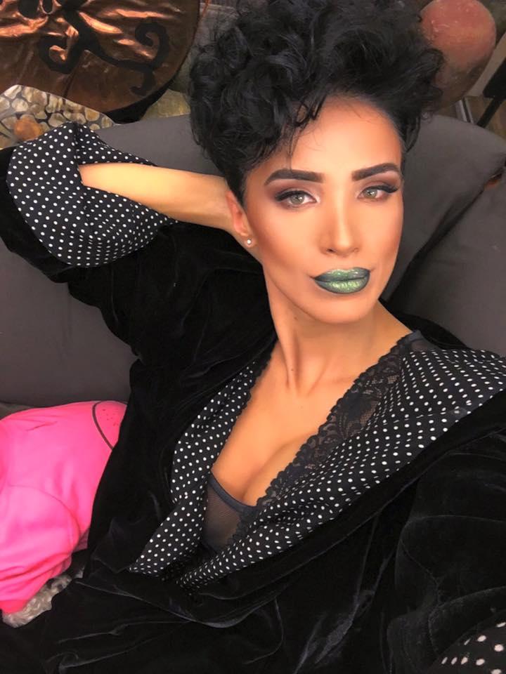 Adelina Pestrițu, scandal cu fanii! Vedeta și-a pierdut răbdarea și i-a pus la punct! &bdquo;Da' ce sunt eu?&rdquo;