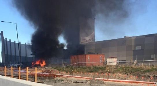 Un avion s-a prăbuşit peste un centru comercial. Cinci persoane şi-au pierdut viaţa