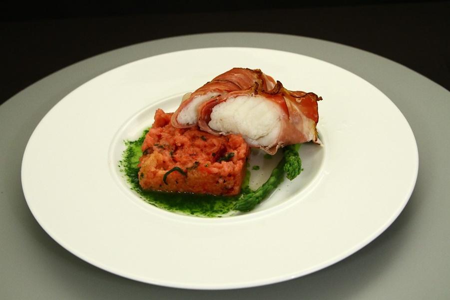 Monkfish cu risotto asparagus si baby spanac
