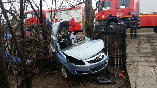 Accident grav pe DN1, &icirc;ntre Bucureşti şi Ploieşti: Un bărbat a murit &icirc;nainte de a fi preluat de elicopterul SMURD