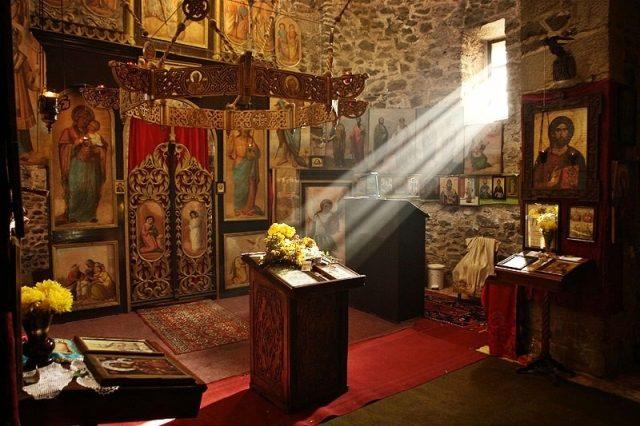 A &icirc;nceput Postul Paştelui, cel mai lung şi aspru de peste an: doar două dezlegări la peşte! Ce NU este bine să faci &icirc;n această perioadă, pe l&acirc;ngă m&acirc;ncare