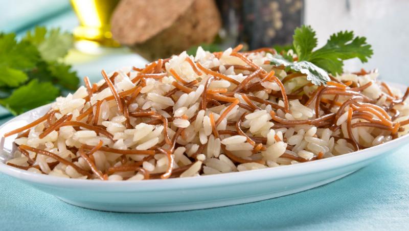 Te-ai săturat de mâncărurile banale? Cu mâncare sau friptură, orezul turcesc te scoate din încurcătură!