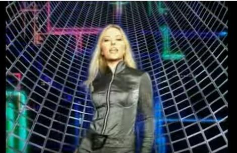 VIDEO DE COLECŢIE! Primul clip al Deliei nu este "Vino la mine". Artista s-a lansat cu mult înainte de hitul trupei N&D: "Ce faţă am"