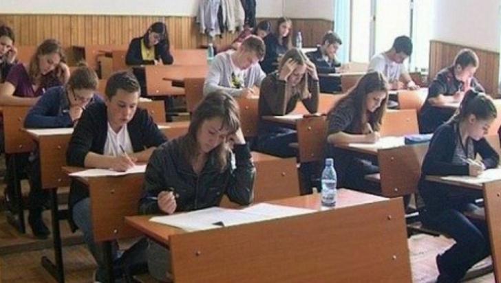 Elevii intră &icirc;n febra examenelor! &Icirc;ncep simulările pentru probele scrise la Bacalaureat și Evaluarea Naţională. Calendar și posibile SUBIECTE!