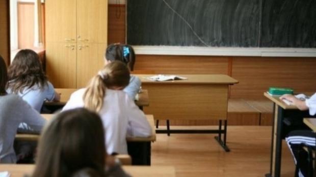 Simulare Bacalaureat 2017. Proba scrisă la Limba și literatura maternă - modele de subiecte. Vezi calendarul complet al examenelor